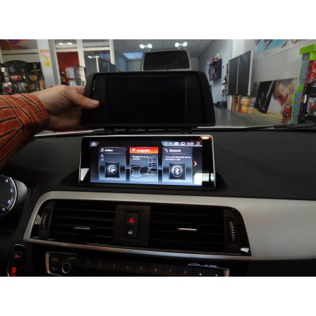 Sistema multimedia Navisson especifico para BMW Serie X1 F48 (2015-2017) conector vídeo de 6 PINS