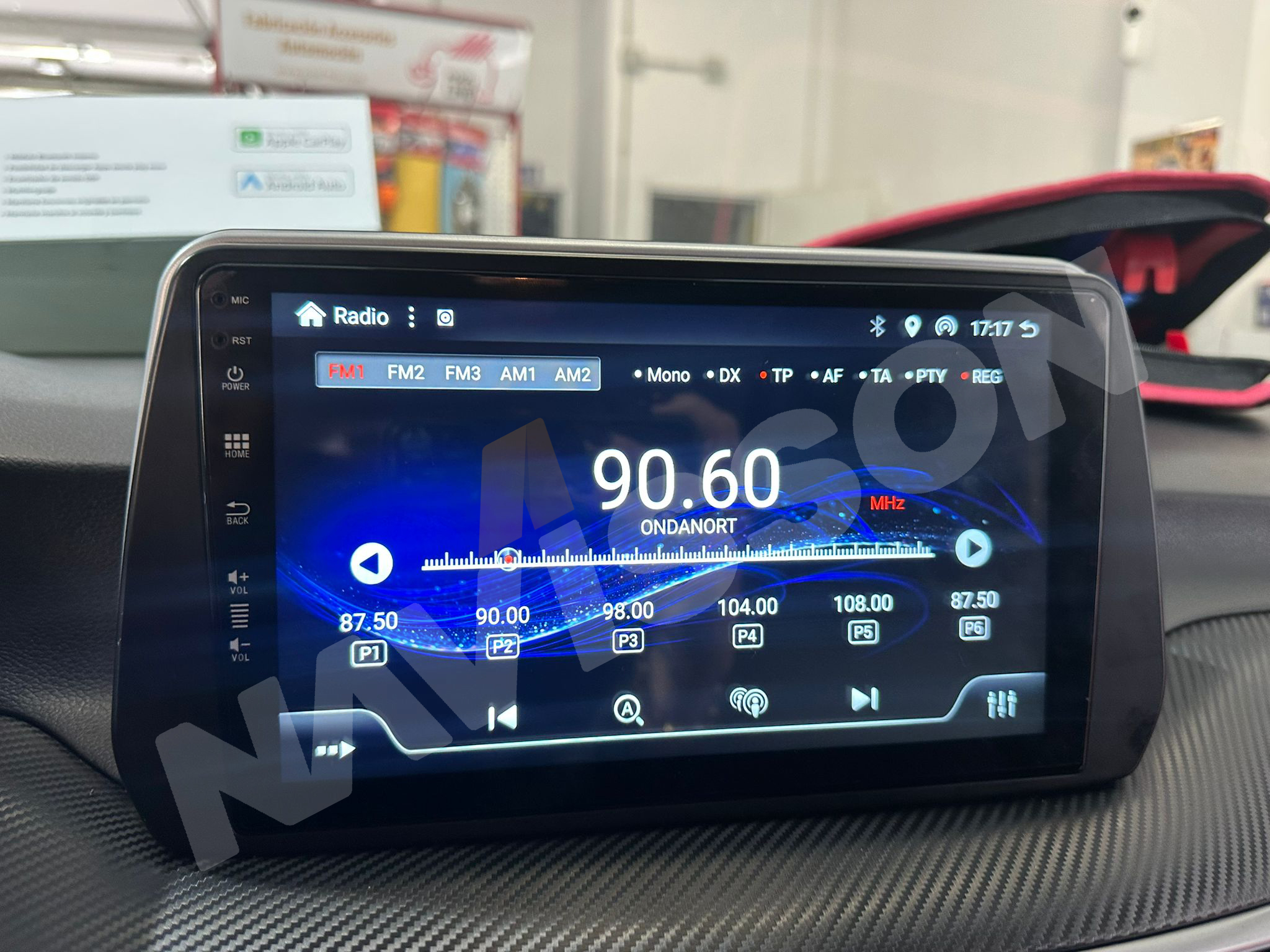 Tucson-radio-navi.jpg