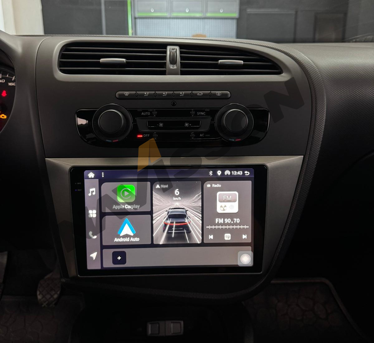 Seat-Leon-2005-2012.jpg